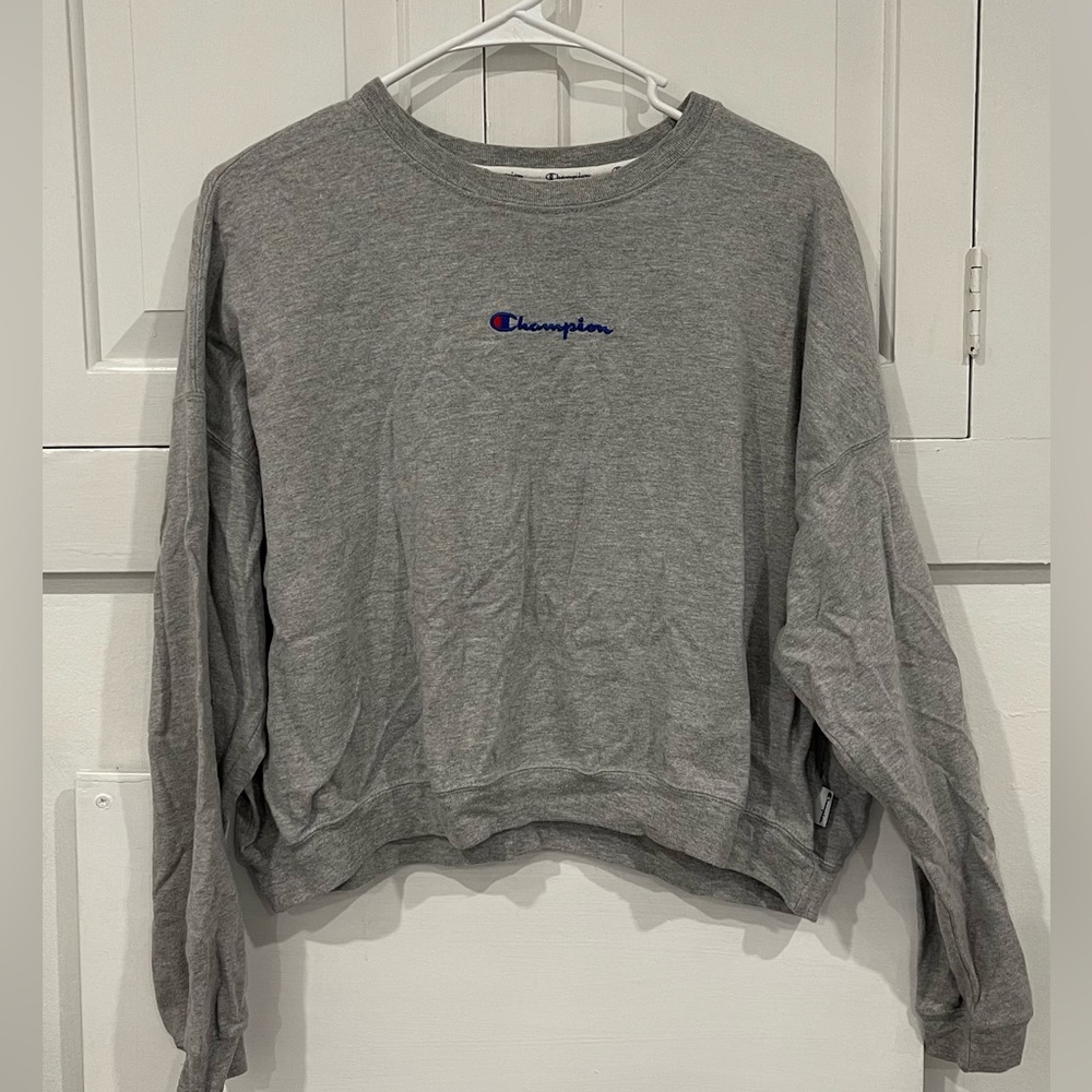 Greg champion long sleeve🤍